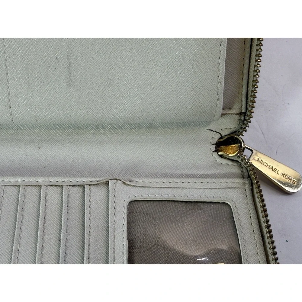 Michael Kors Jet Set Continental Wallet Vanilla Signature Zip Around Large